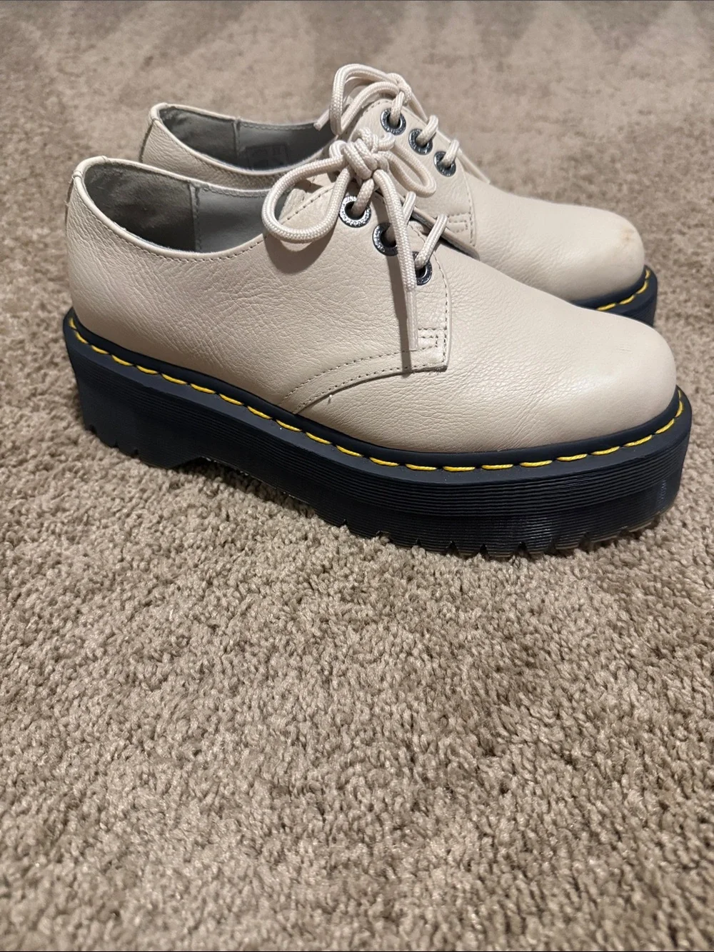 Dr. Martens smooth cream